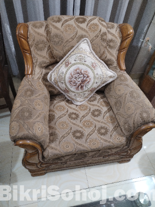 6 seater sofa for sale!